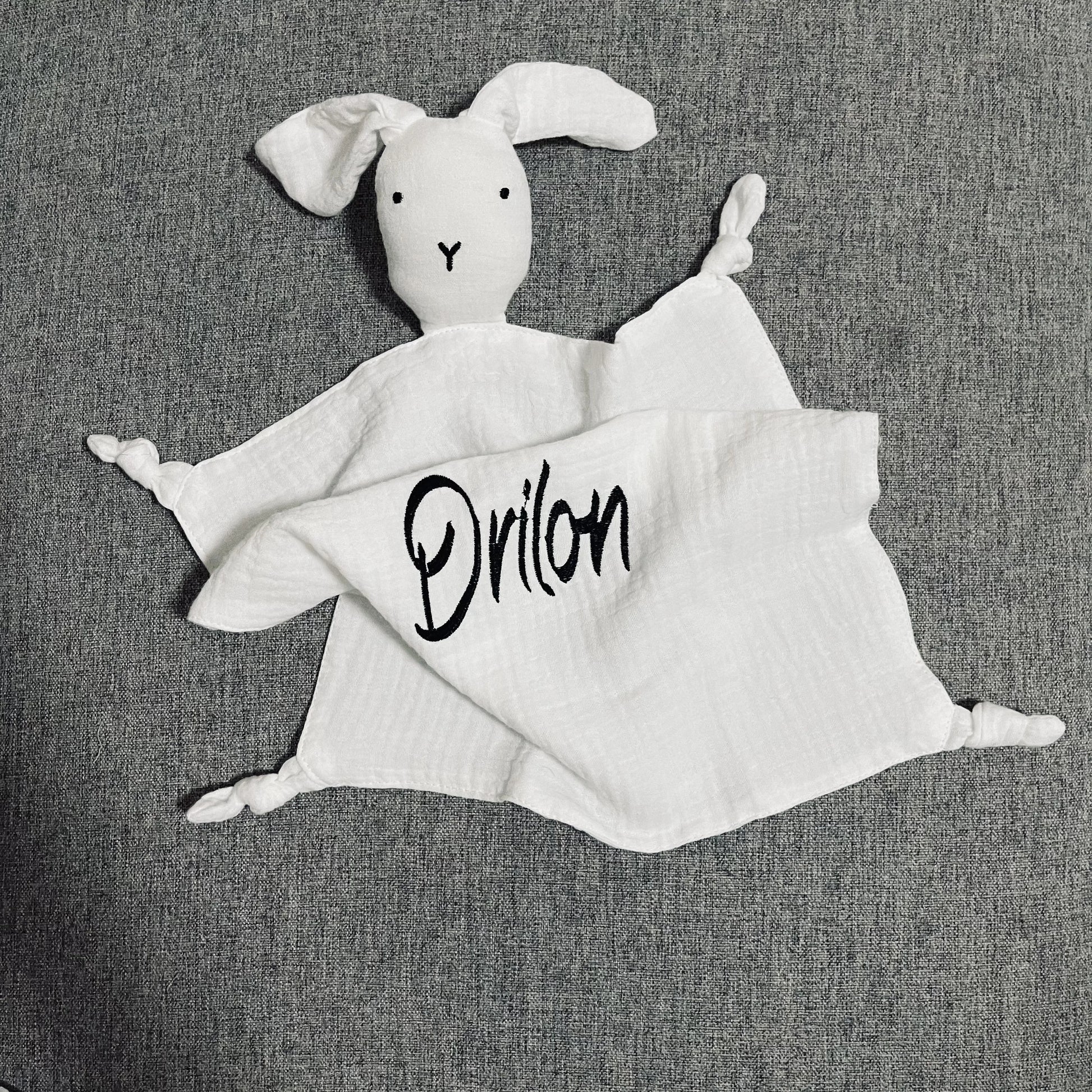 Baby Name Personalized Embroidered Baby Soother Appease Towel Bib Soft Absorbent Cloth Kids Sleeping Nursing Cuddling Blanket
