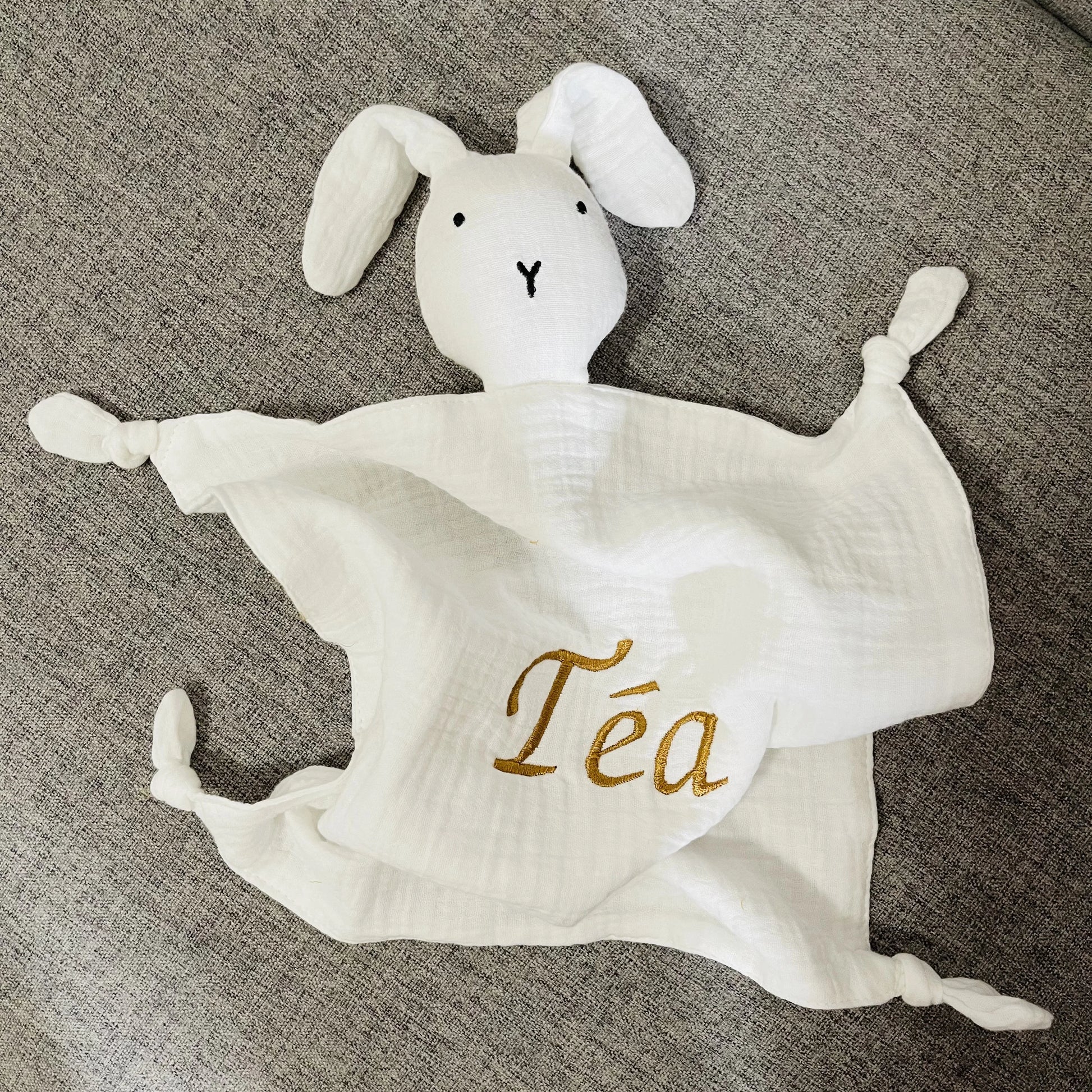 Baby Name Personalized Embroidered Baby Soother Appease Towel Bib Soft Absorbent Cloth Kids Sleeping Nursing Cuddling Blanket